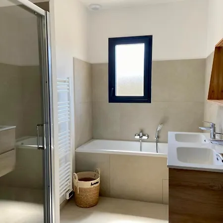 Casa Serena De Lozari 5 Kilomètres Ile Rousse 12 Kilomètres *
